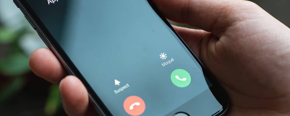 Capture d ecran smartphone montrant appel suspect bloque