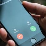 Capture d ecran smartphone montrant appel suspect bloque