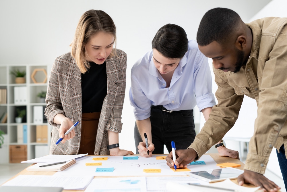 Pourquoi inclure l'évaluation linguistique dans un plan de compétences