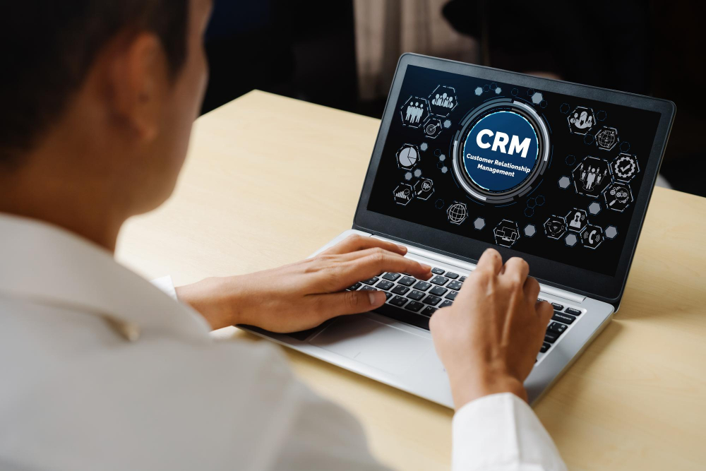 Comprendre de quelle façon un CRM transforme la relation client au quotidien